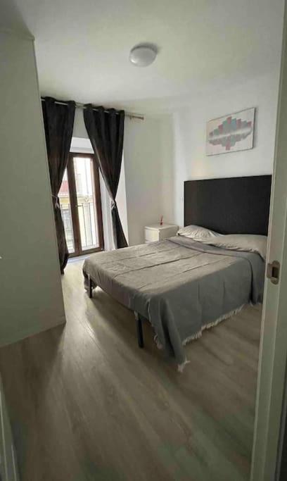 Encantador Apartamento Plaza Mayor Madrid Centro Bagian luar foto